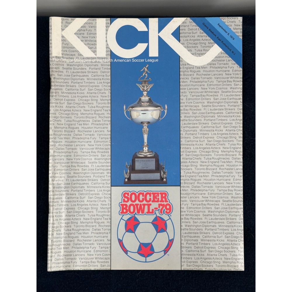 Vintage 1979 NASL Soccer Bowl Official Program KICK Magazine Giants Stadium